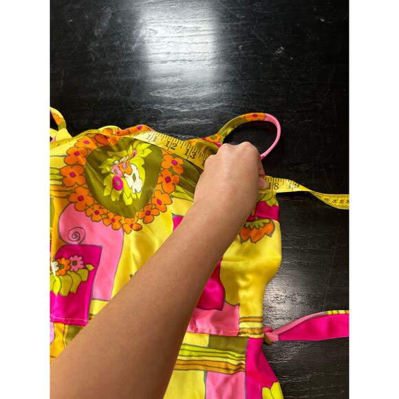 Vtg San Castle- Bathing Suit- see measurements- one piece Bright pink yellow - Picture 4 of 9